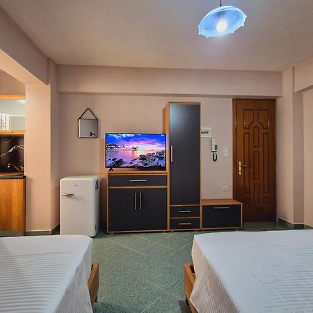 Barca Rooms Sarandë Exterior foto