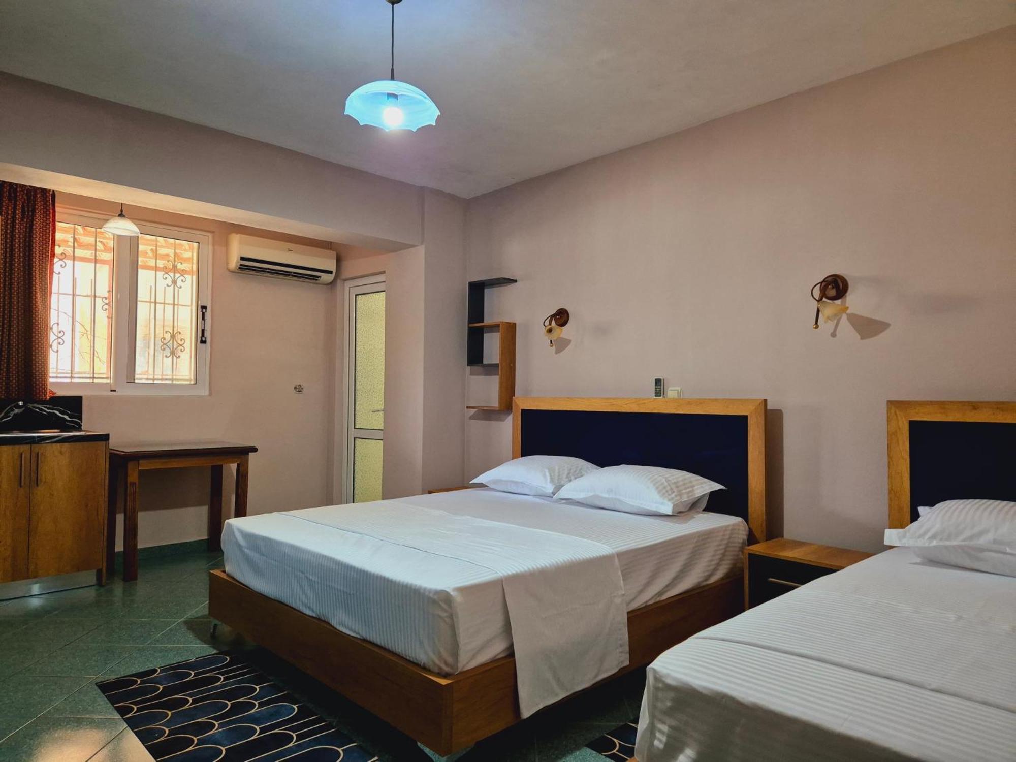 Barca Rooms Sarandë Exterior foto