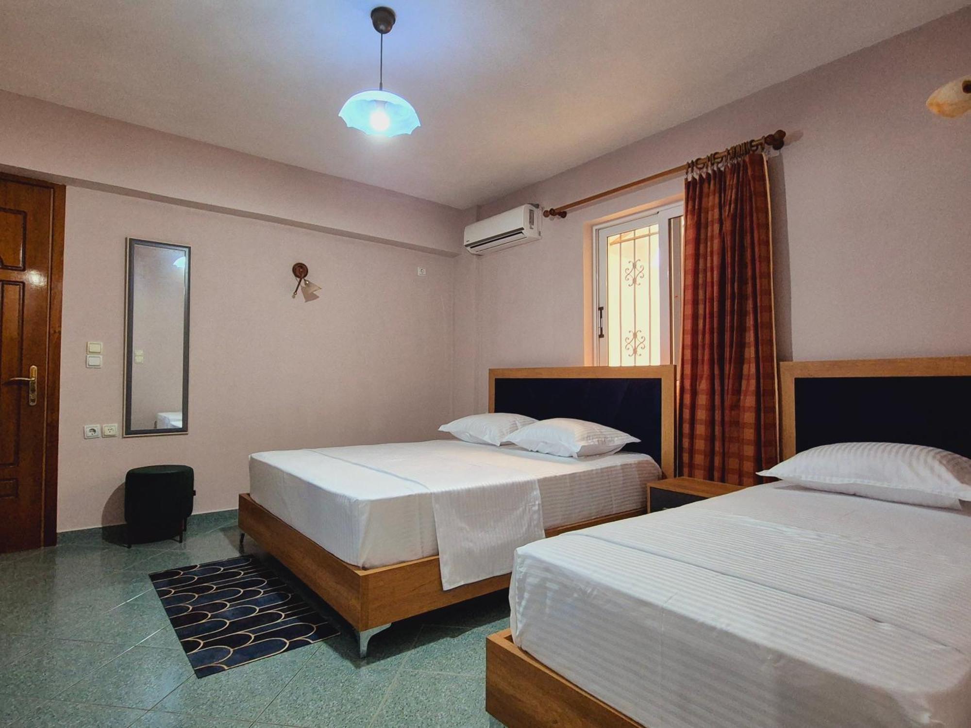 Barca Rooms Sarandë Exterior foto