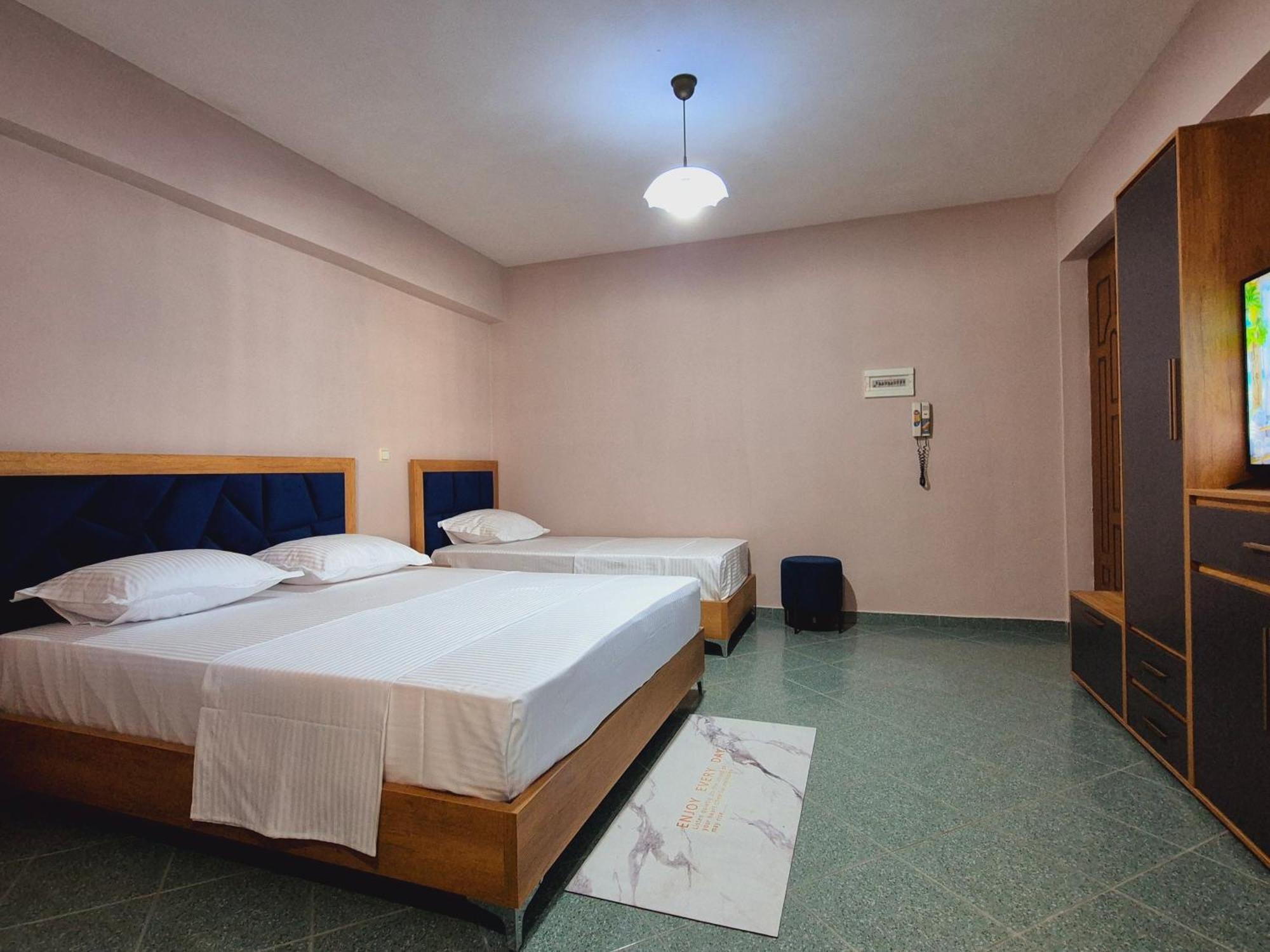 Barca Rooms Sarandë Exterior foto